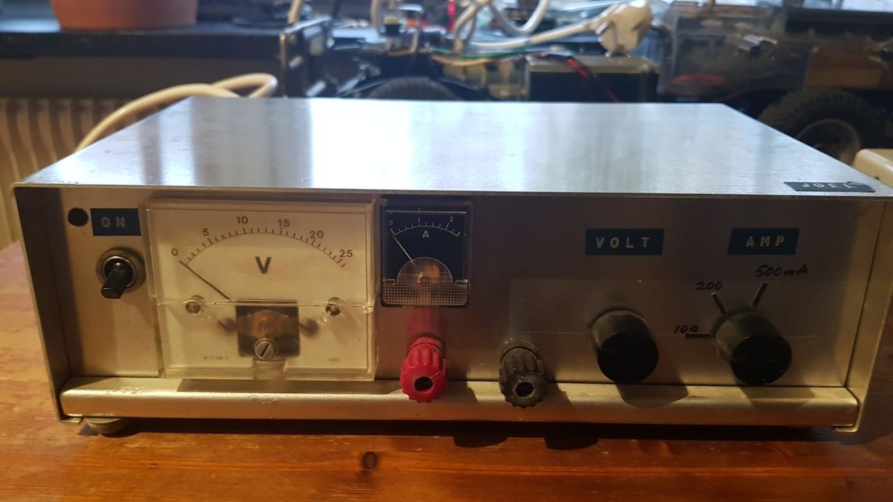 Power supply.jpg