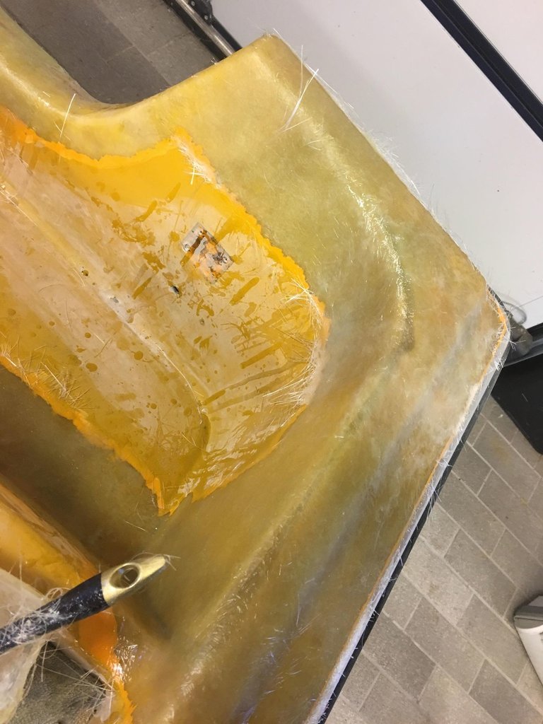 Motorbrunn på plats och plastad 2 .jpg