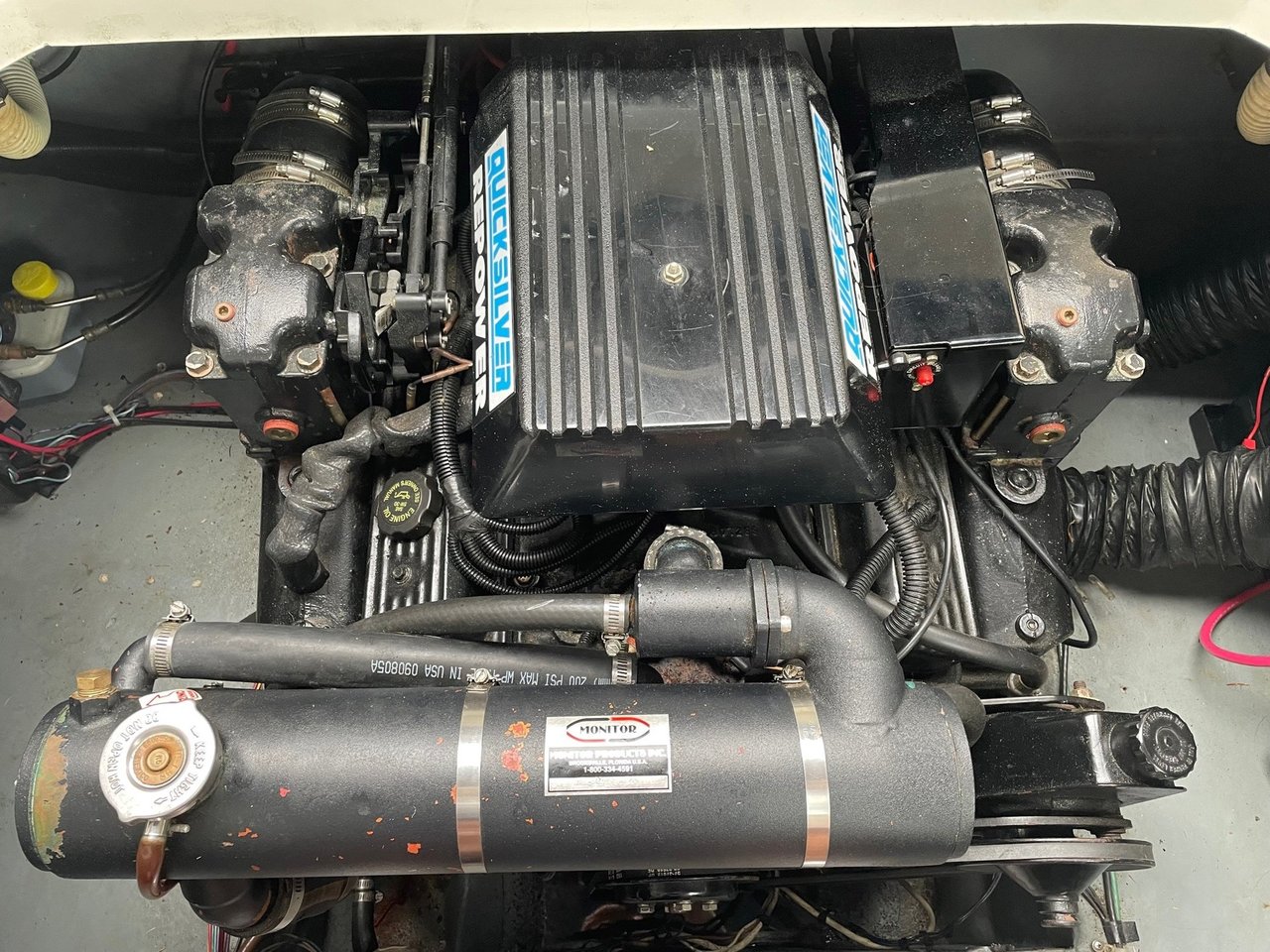 Mercruiser 5,7i 2004.jpg