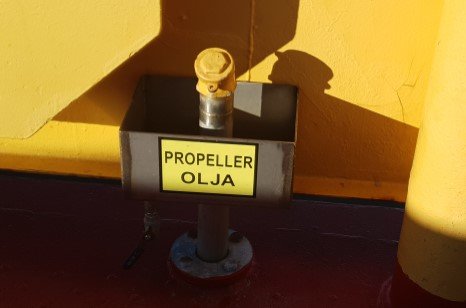 1093486542_propellerolja.jpg.fca01f3320617b9aa9ddd2b64d1049b1.jpg