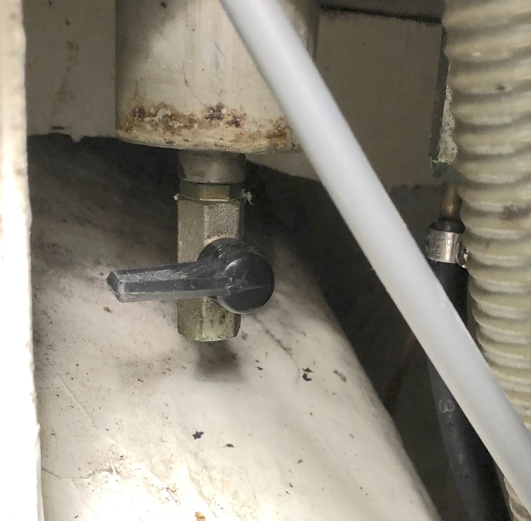 Vattenavskiljaren på tanken.JPG